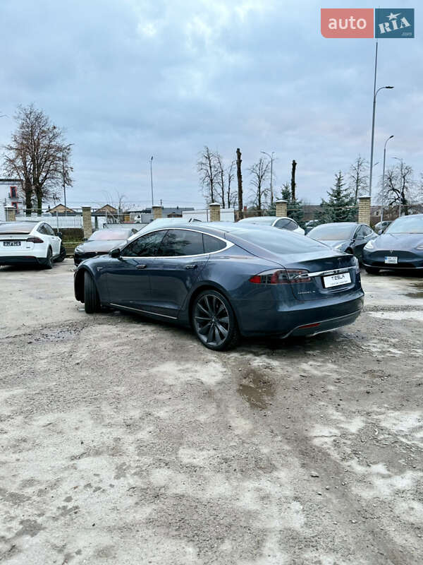 Ліфтбек Tesla Model S 2014 в Вінниці фото 17 Ліфтбек Tesla Model S 2014 в Вінниці