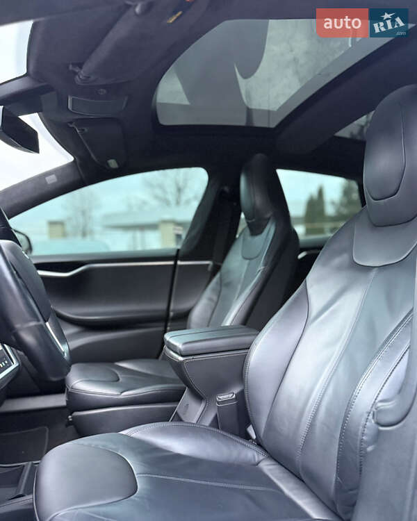 Ліфтбек Tesla Model S 2014 в Вінниці фото 24 Ліфтбек Tesla Model S 2014 в Вінниці