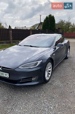 Ліфтбек Tesla Model S 2018 в Кам'янці-Бузькій