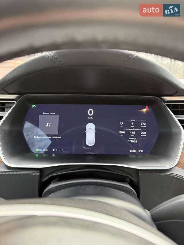 Лифтбек Tesla Model S 2018 в Чернигове