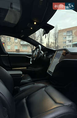 Лифтбек Tesla Model S 2018 в Чернигове