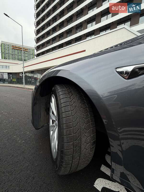 Ліфтбек Tesla Model S 2017 в Києві фото 8 Ліфтбек Tesla Model S 2017 в Києві