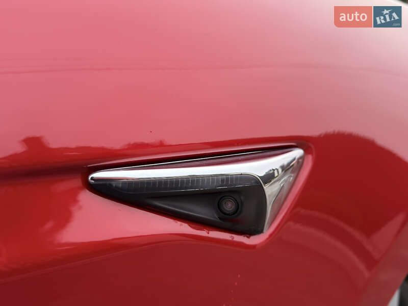 Лифтбек Tesla Model S 2017 в Ковеле фото 12 Лифтбек Tesla Model S 2017 в Ковеле