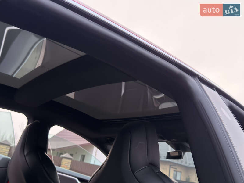 Лифтбек Tesla Model S 2017 в Ковеле фото 15 Лифтбек Tesla Model S 2017 в Ковеле