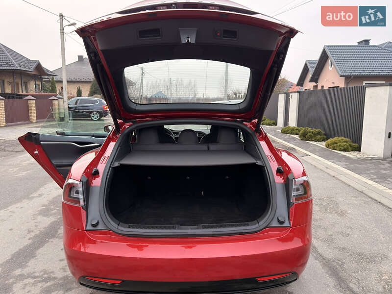 Лифтбек Tesla Model S 2017 в Ковеле фото 16 Лифтбек Tesla Model S 2017 в Ковеле