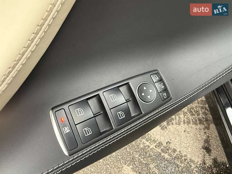 Лифтбек Tesla Model S 2019 в Киеве