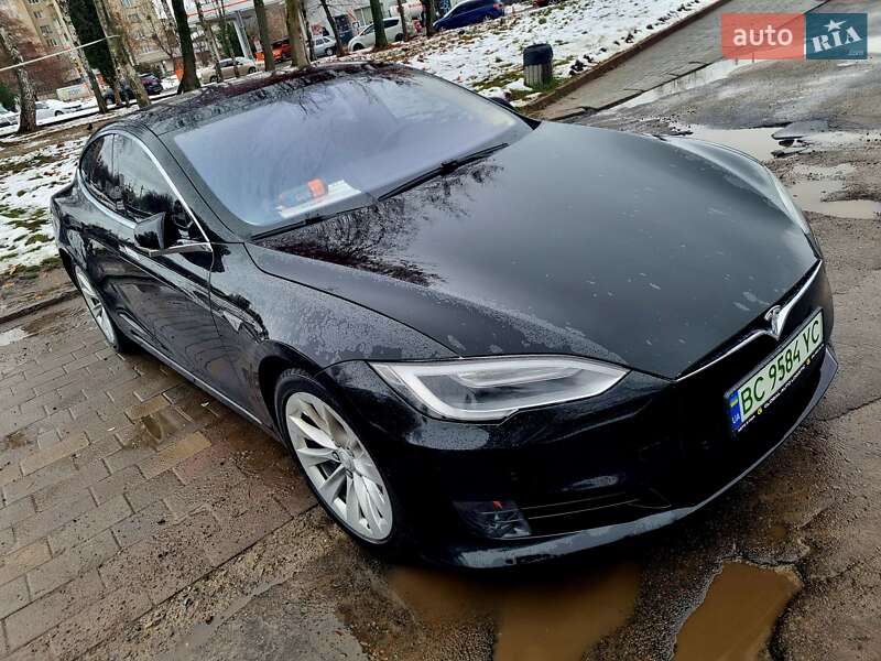 Лифтбек Tesla Model S 2016 в Львове фото 6 Лифтбек Tesla Model S 2016 в Львове