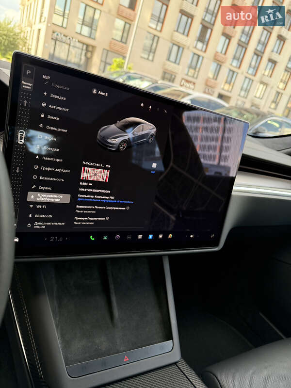 Лифтбек Tesla Model S 2023 в Киеве