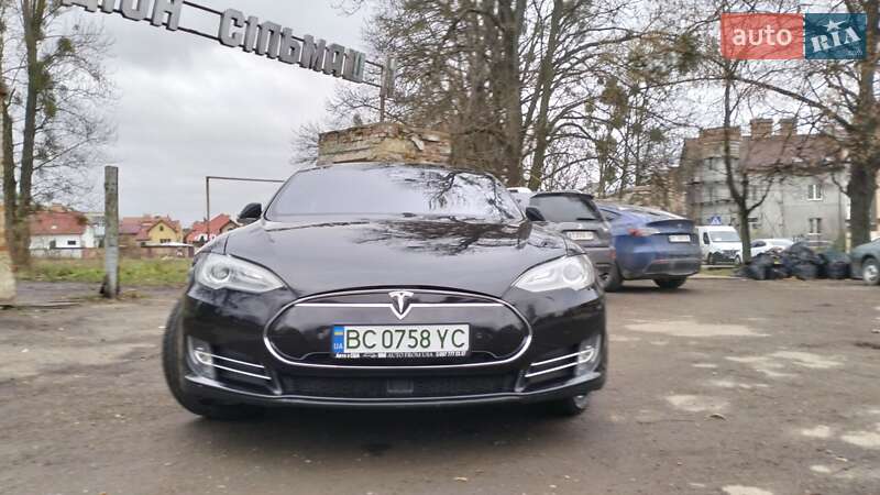 Лифтбек Tesla Model S 2015 в Львове фото 2 Лифтбек Tesla Model S 2015 в Львове