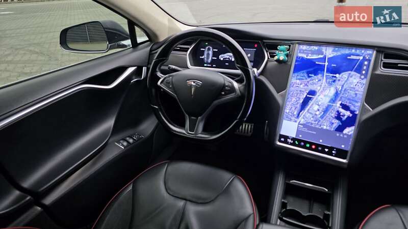 Ліфтбек Tesla Model S 2013 в Києві