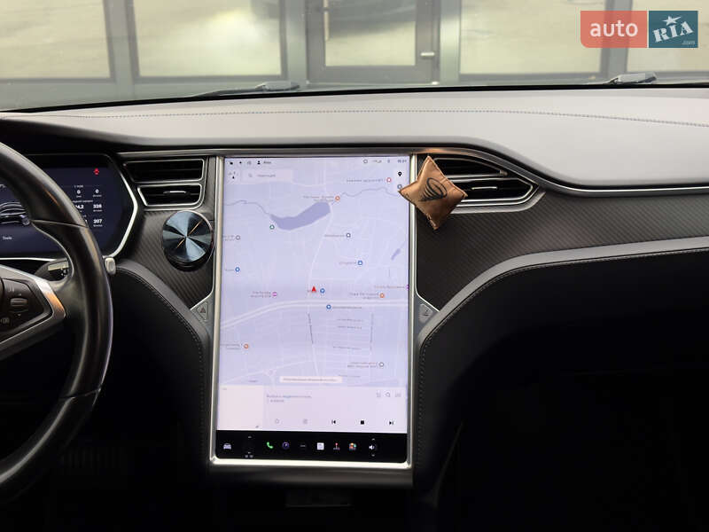 Ліфтбек Tesla Model S 2017 в Києві