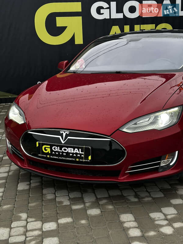 Лифтбек Tesla Model S 2013 в Львове