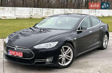 Ліфтбек Tesla Model S 2015 в Луцьку