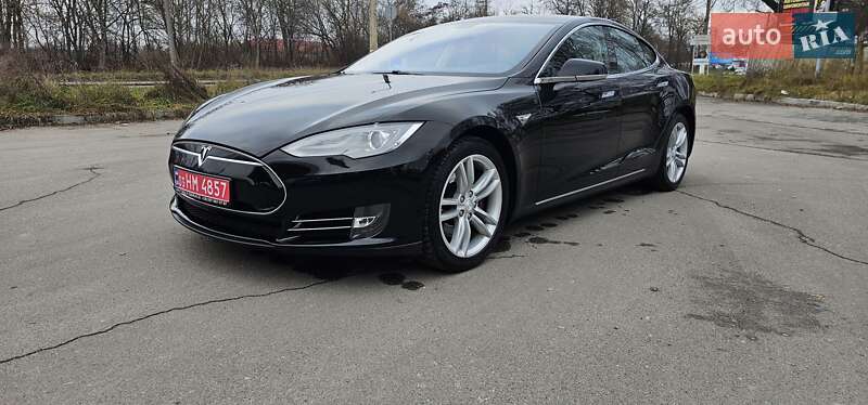 Лифтбек Tesla Model S 2014 в Тернополе