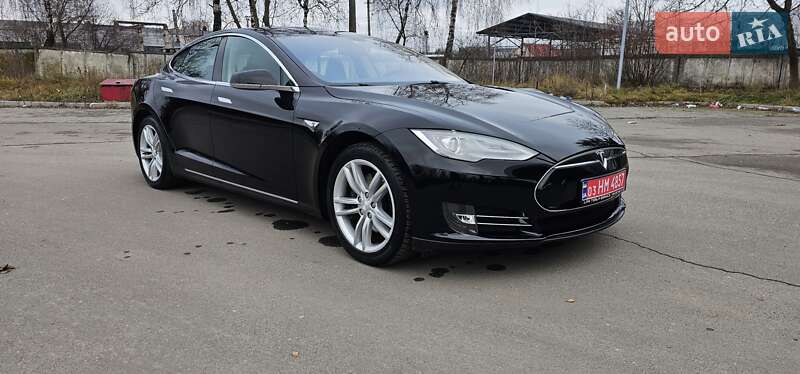 Лифтбек Tesla Model S 2014 в Тернополе