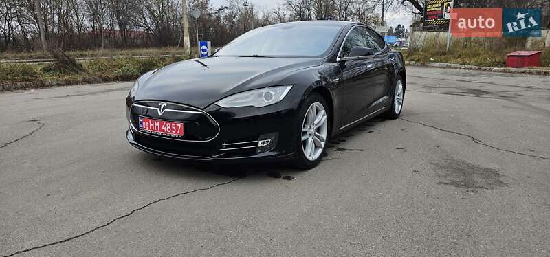 Лифтбек Tesla Model S 2014 в Тернополе