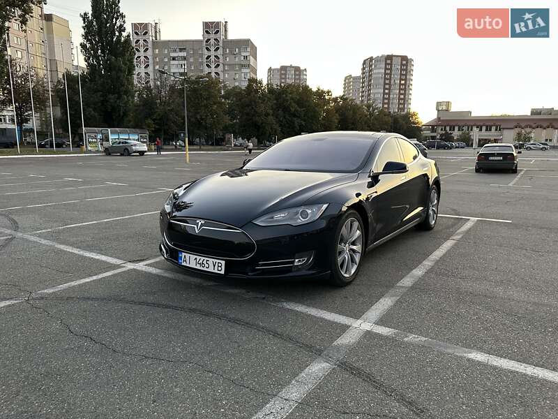 Лифтбек Tesla Model S 2013 в Киеве фото 14 Лифтбек Tesla Model S 2013 в Киеве
