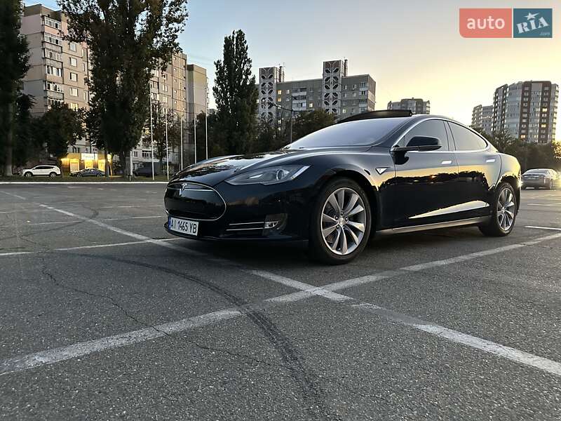 Лифтбек Tesla Model S 2013 в Киеве фото 15 Лифтбек Tesla Model S 2013 в Киеве