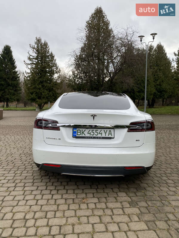 Ліфтбек Tesla Model S 2014 в Рівному фото 10 Ліфтбек Tesla Model S 2014 в Рівному