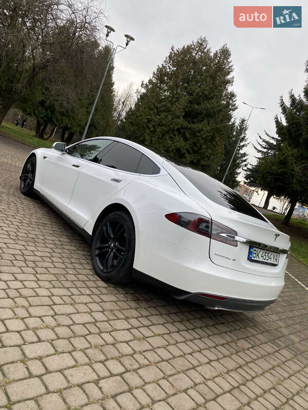 Ліфтбек Tesla Model S 2014 в Рівному фото 12 Ліфтбек Tesla Model S 2014 в Рівному