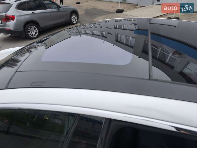 Лифтбек Tesla Model S 2018 в Киеве фото 34 Лифтбек Tesla Model S 2018 в Киеве