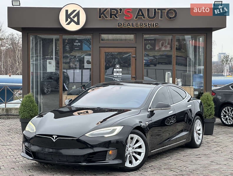 Лифтбек Tesla Model S 2016 в Харькове