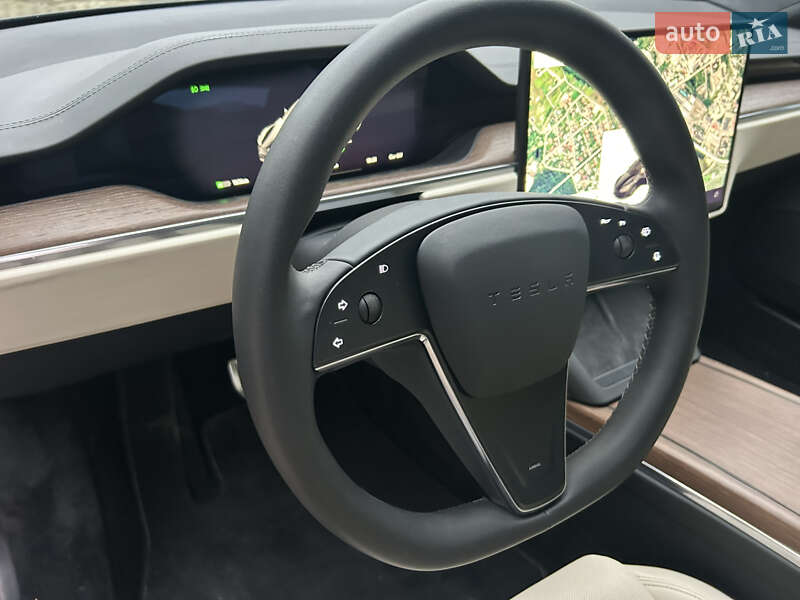 Лифтбек Tesla Model S 2021 в Львове