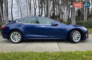 Лифтбек Tesla Model S 2017 в Кропивницком