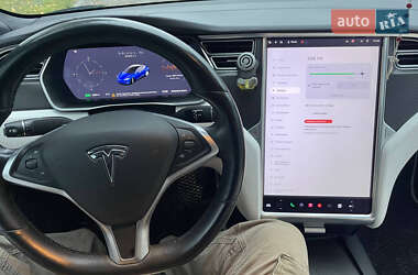 Лифтбек Tesla Model S 2017 в Кропивницком
