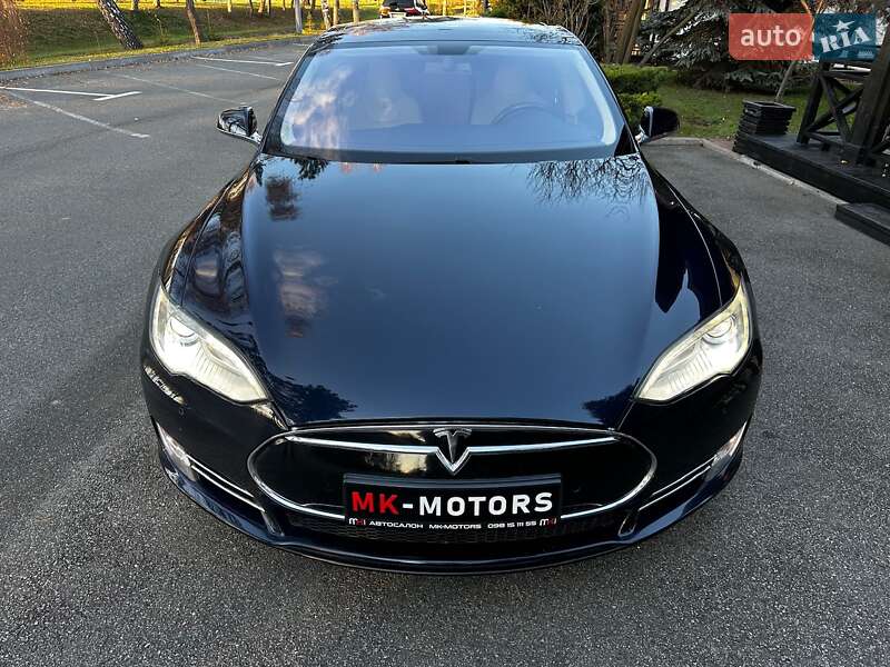 Лифтбек Tesla Model S 2014 в Киеве