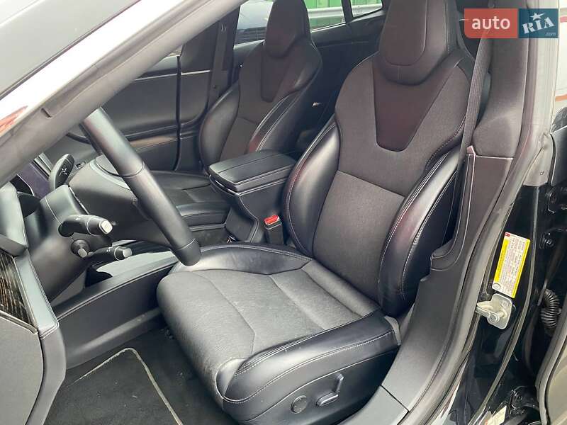 Лифтбек Tesla Model S 2018 в Киеве фото 21 Лифтбек Tesla Model S 2018 в Киеве