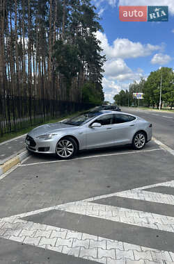 Лифтбек Tesla Model S 2013 в Киеве