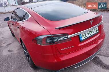 Лифтбек Tesla Model S 2015 в Харькове
