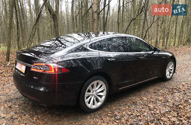 Лифтбек Tesla Model S 2016 в Житомире