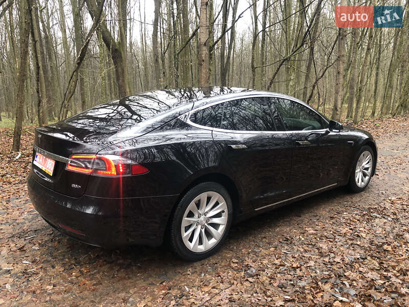 Лифтбек Tesla Model S 2016 в Житомире фото 5 Лифтбек Tesla Model S 2016 в Житомире