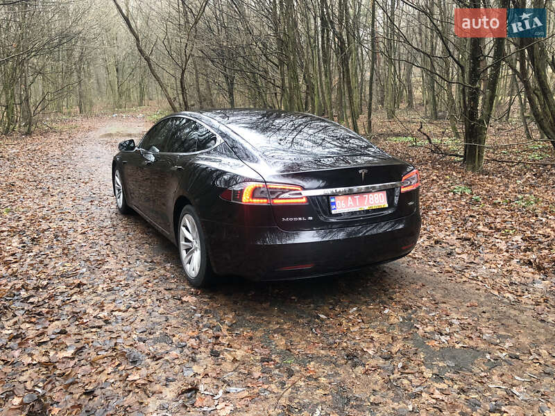 Лифтбек Tesla Model S 2016 в Житомире фото 8 Лифтбек Tesla Model S 2016 в Житомире