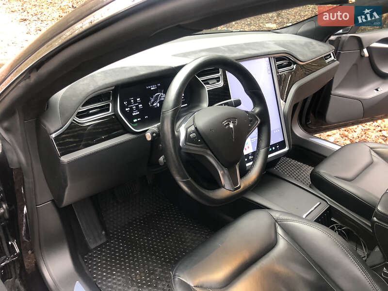 Лифтбек Tesla Model S 2016 в Житомире фото 17 Лифтбек Tesla Model S 2016 в Житомире