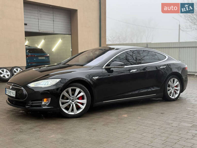 Лифтбек Tesla Model S 2015 в Тернополе фото 9 Лифтбек Tesla Model S 2015 в Тернополе