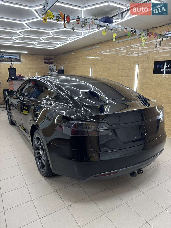 Лифтбек Tesla Model S 2014 в Харькове фото 5 Лифтбек Tesla Model S 2014 в Харькове