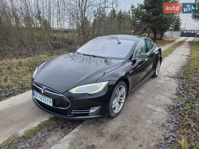 Ліфтбек Tesla Model S 2014 в Дубровиці фото 3 Ліфтбек Tesla Model S 2014 в Дубровиці