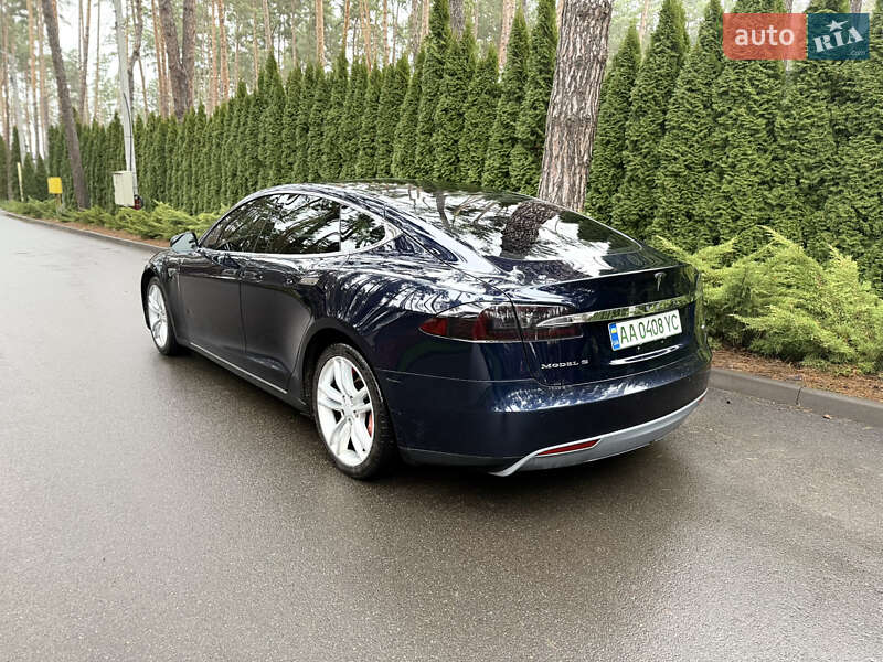Лифтбек Tesla Model S 2013 в Киеве фото 9 Лифтбек Tesla Model S 2013 в Киеве