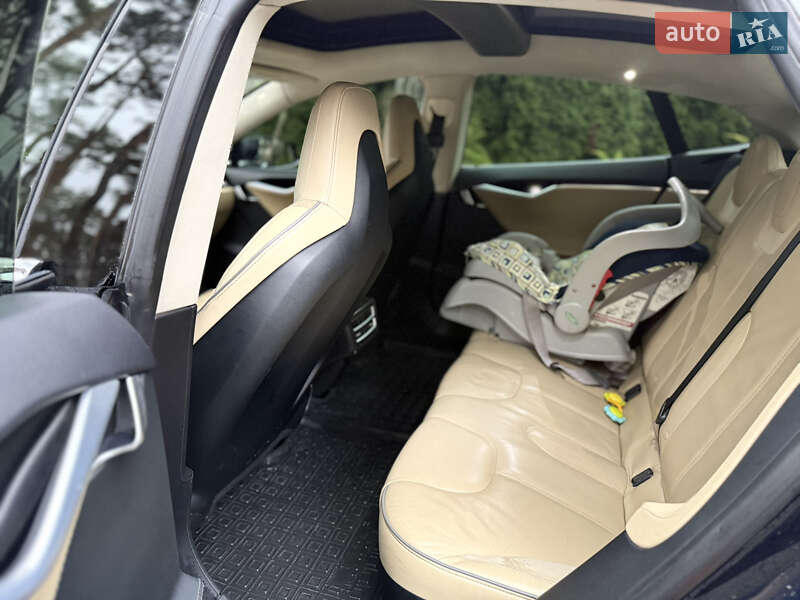 Лифтбек Tesla Model S 2013 в Киеве фото 16 Лифтбек Tesla Model S 2013 в Киеве