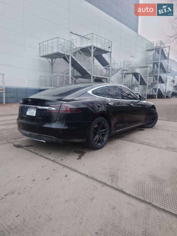 Лифтбек Tesla Model S 2014 в Одессе