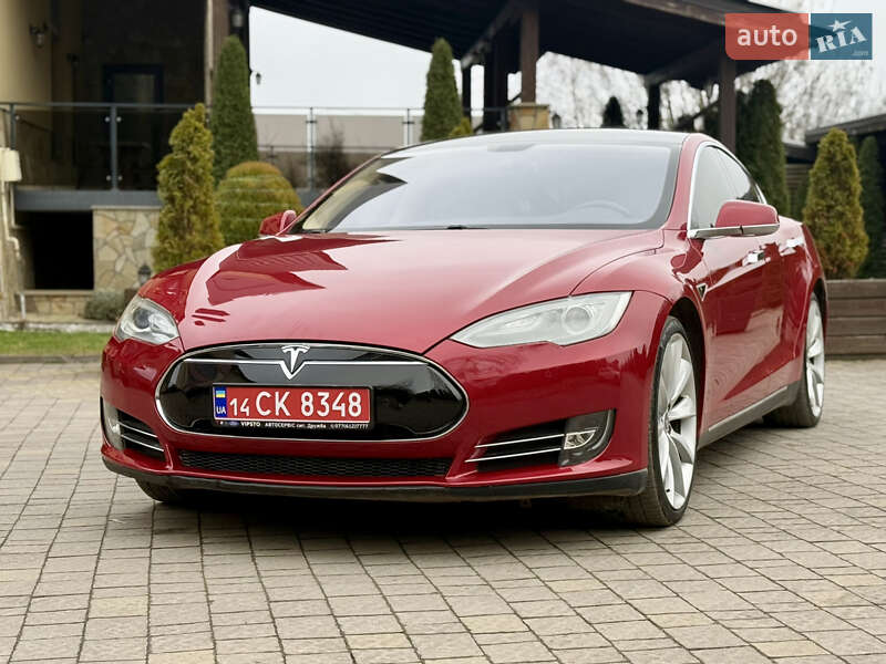 Лифтбек Tesla Model S 2014 в Тернополе