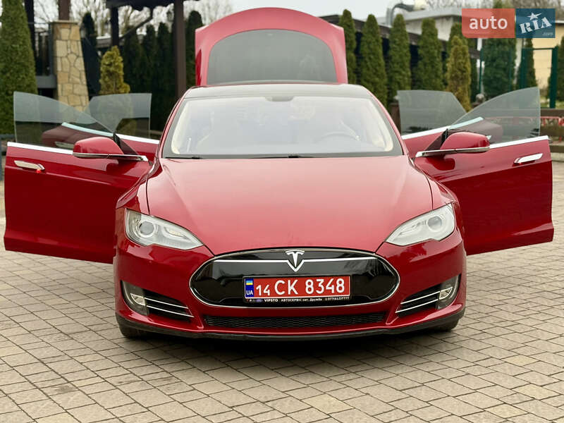 Лифтбек Tesla Model S 2014 в Тернополе