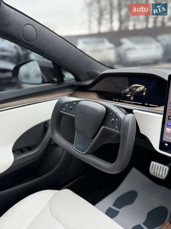 Лифтбек Tesla Model S 2021 в Виннице