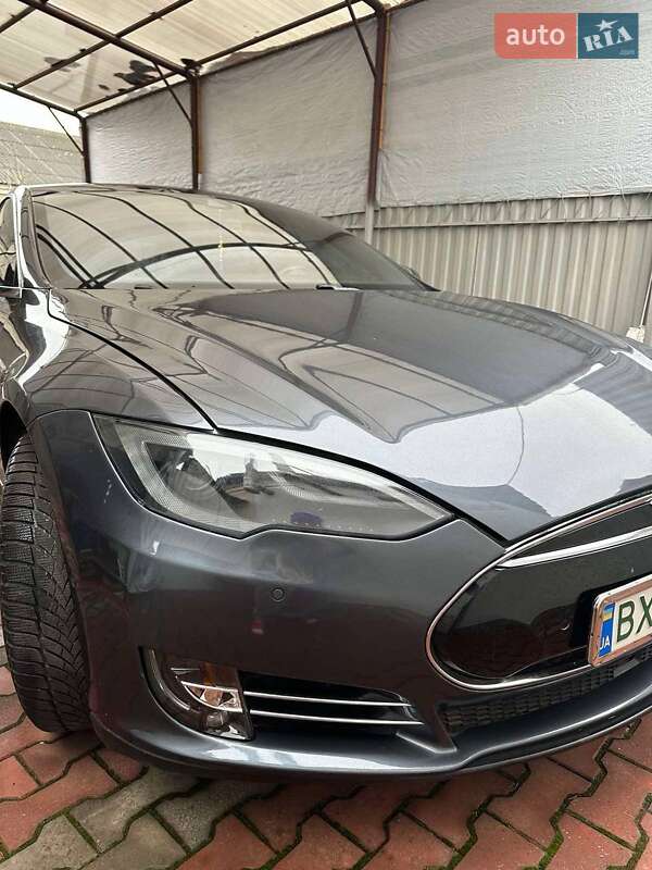 Лифтбек Tesla Model S 2014 в Хмельницком фото 15 Лифтбек Tesla Model S 2014 в Хмельницком