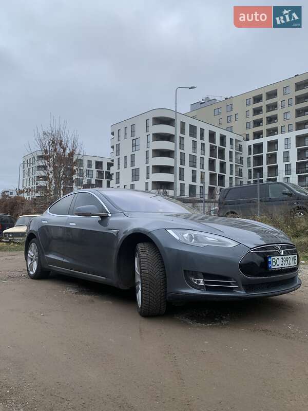 Лифтбек Tesla Model S 2013 в Львове фото 2 Лифтбек Tesla Model S 2013 в Львове