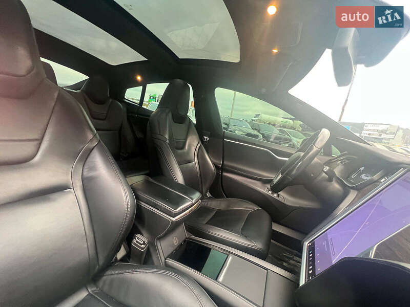 Лифтбек Tesla Model S 2015 в Львове фото 29 Лифтбек Tesla Model S 2015 в Львове