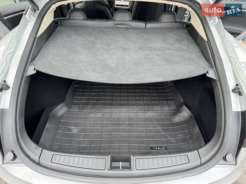 Ліфтбек Tesla Model S 2014 в Луцьку фото 34 Ліфтбек Tesla Model S 2014 в Луцьку